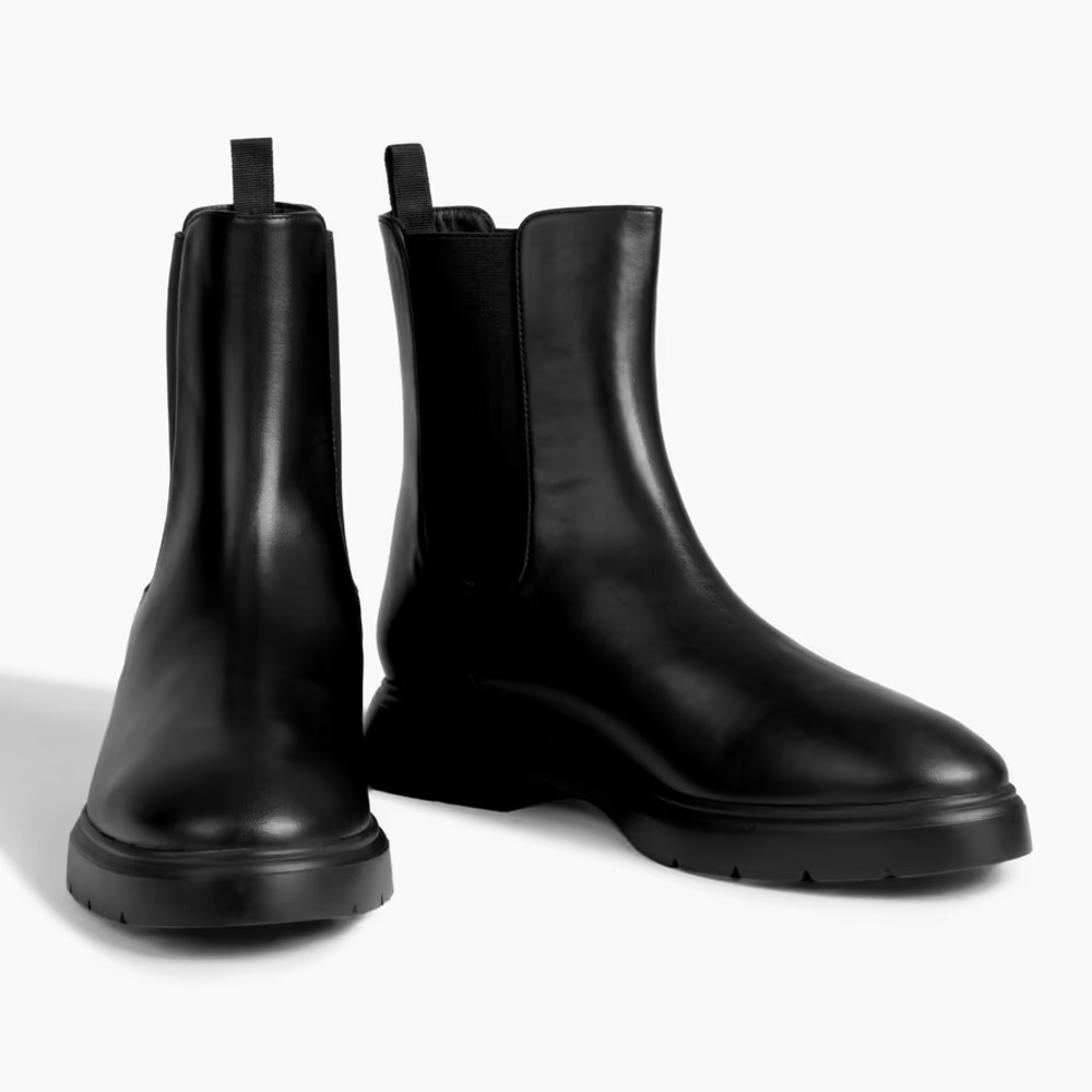 STUART WEITZMAN Mckenzee Leather Chelsea Boots in Black Chunky 90s Y2K Booties - Picture 1 of 15